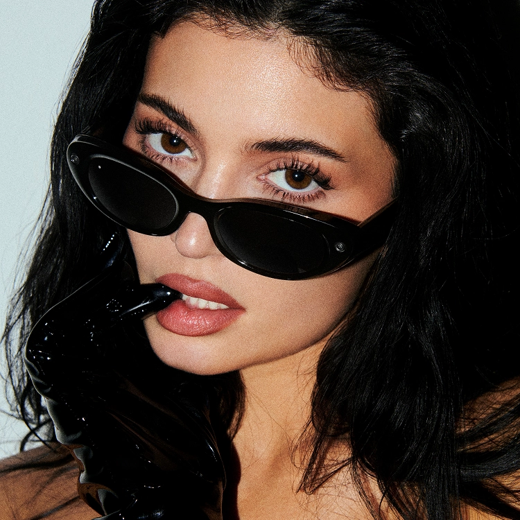 Meta y Kylie Jenner reinventan los lentes inteligentes con una colaboración que une moda e inteligencia artificial