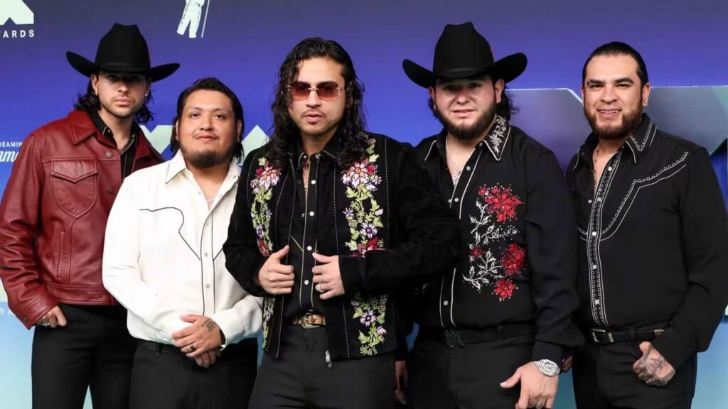 Fuerza Regida hace historia: rompe récord con 10 conciertos en el Palacio de los Deportes