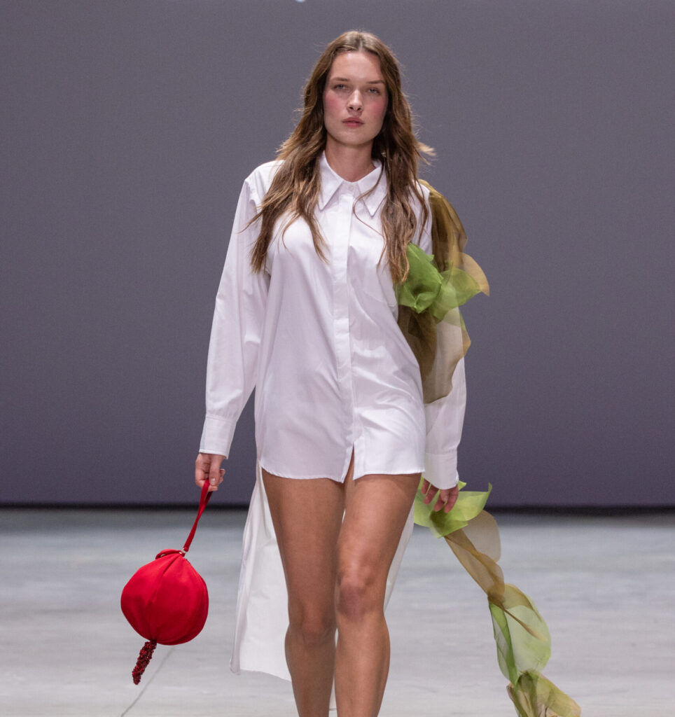 Volvo Fashion Week México 2026: la moda mexicana brilla en su segundo día de pasarelas